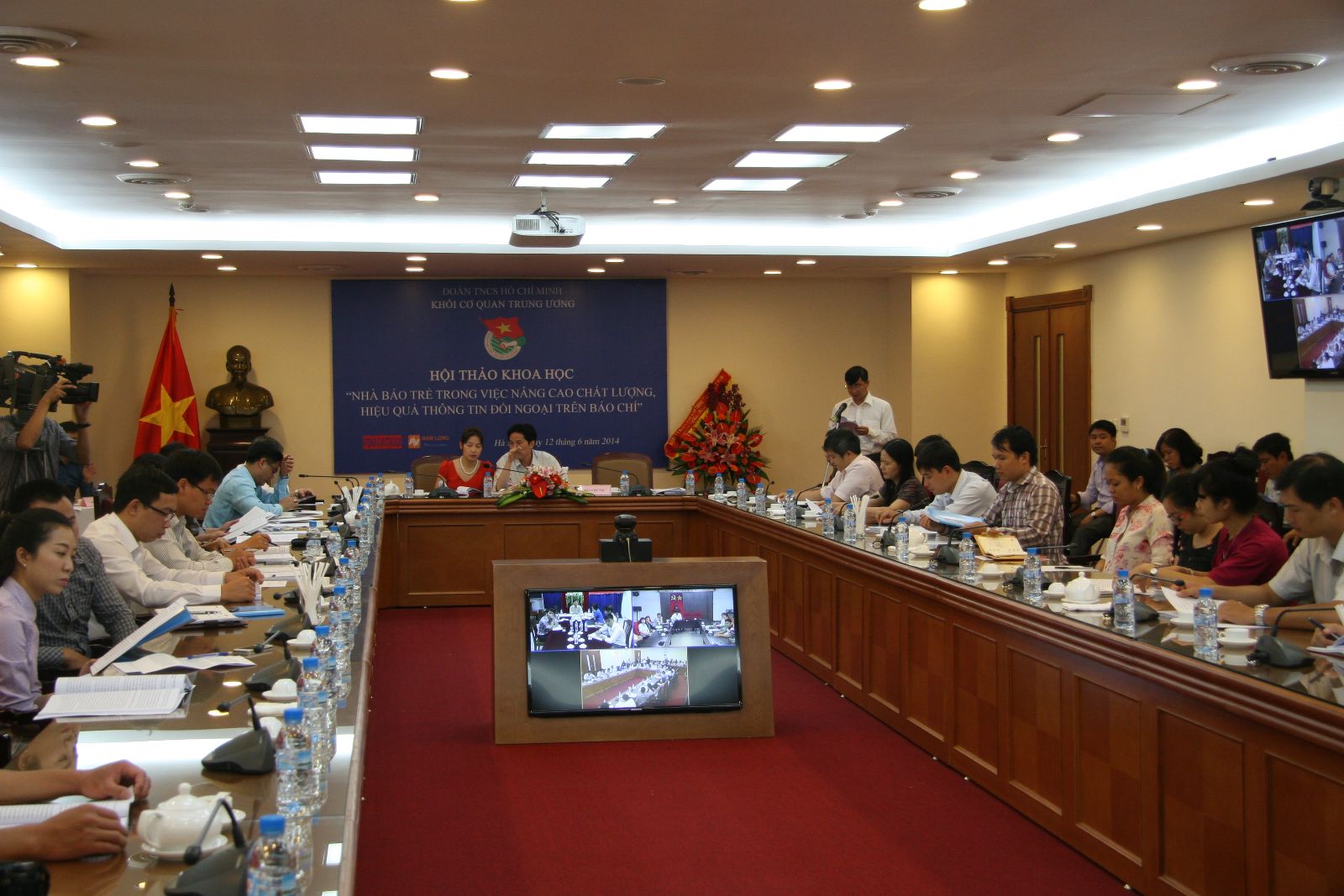 Необходимо повысить эффективность освещаемых СМИ новостей внешнеполитического характера